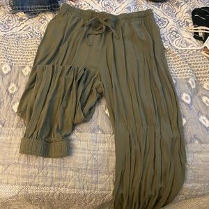 Abercrombie & Fitch women’s joggers